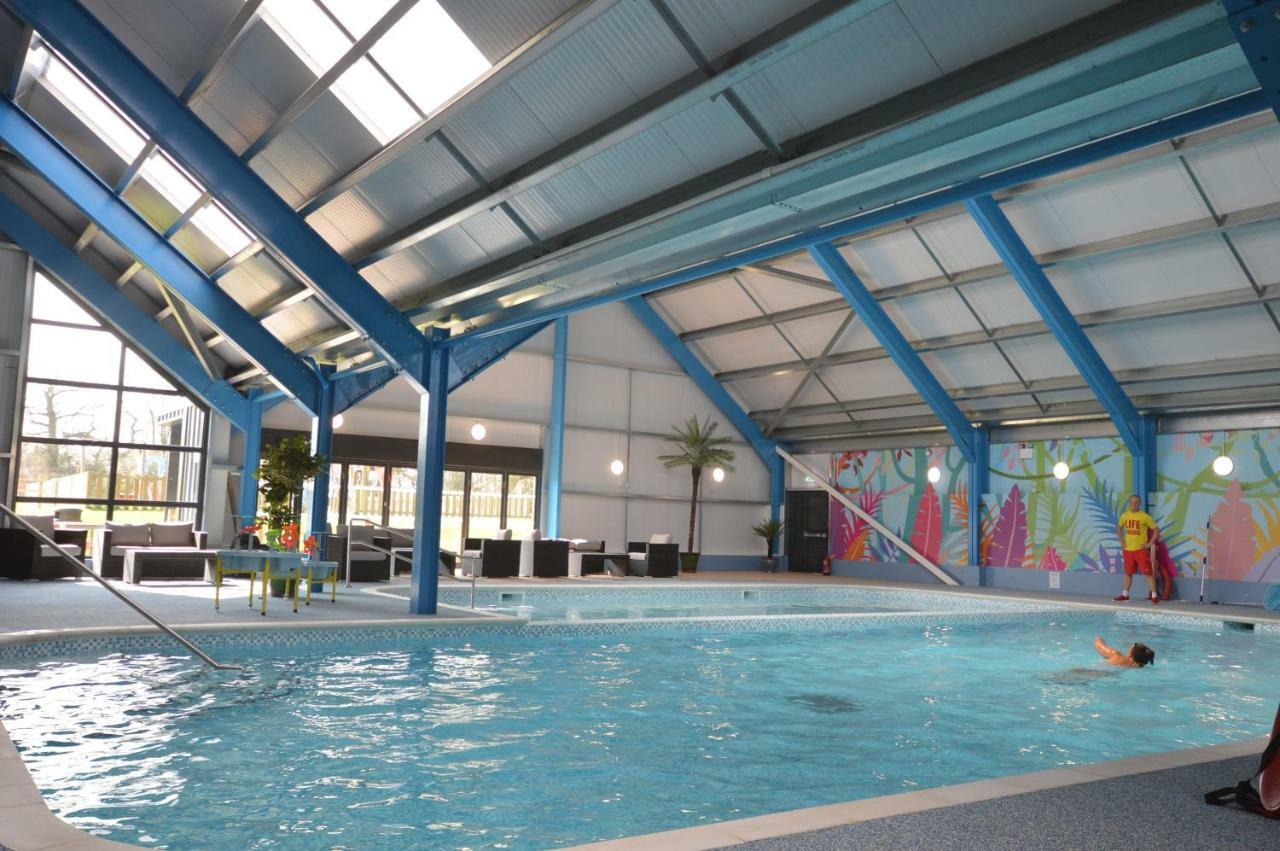 Camping Pods, Carlton Meres Holiday Park Rendham ภายนอก รูปภาพ