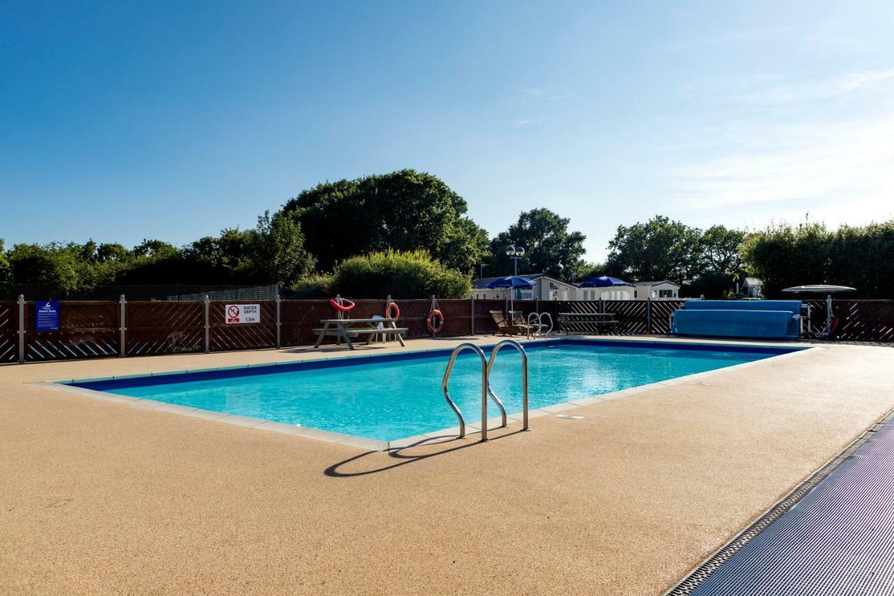 Camping Pods, Carlton Meres Holiday Park Rendham ภายนอก รูปภาพ